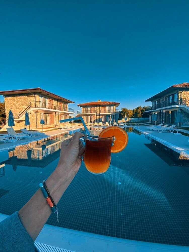 Фото Hotel Rezve