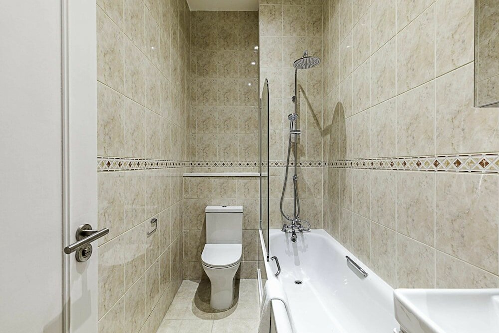 Фото Contemporary Oasis in Paddington II