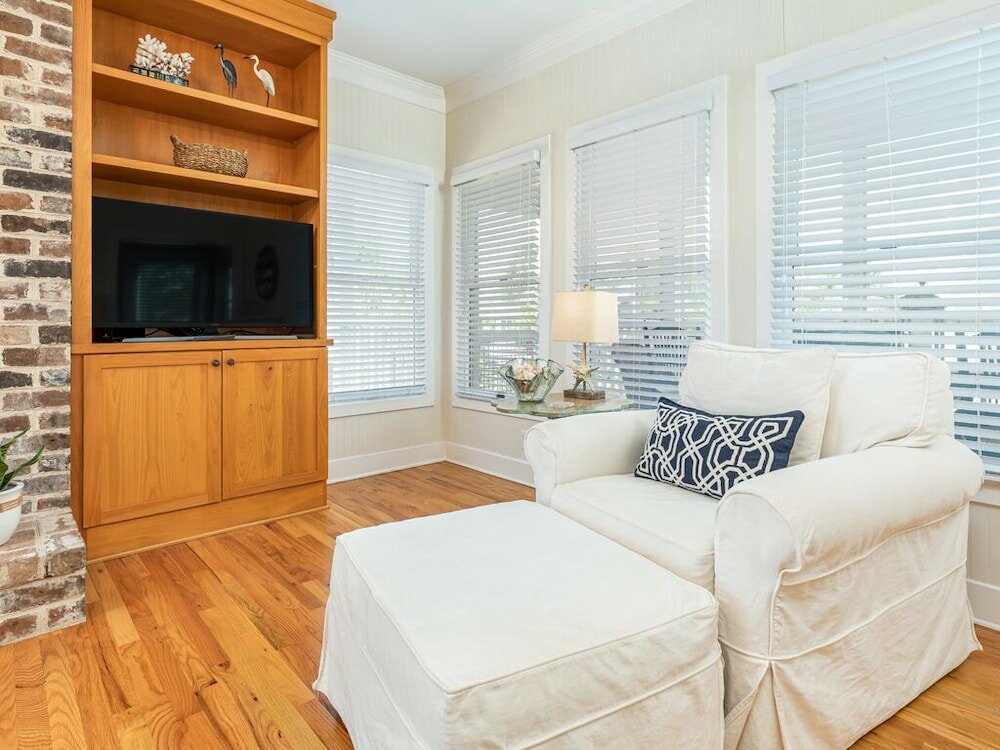 Фото Tide The Knot