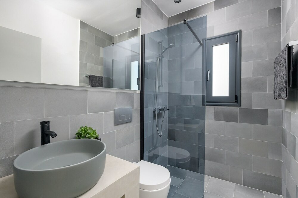 Фото Seawater Villa