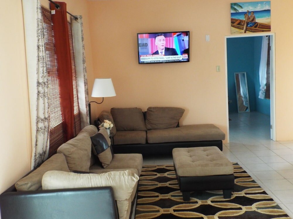 Фото Lake View Condo