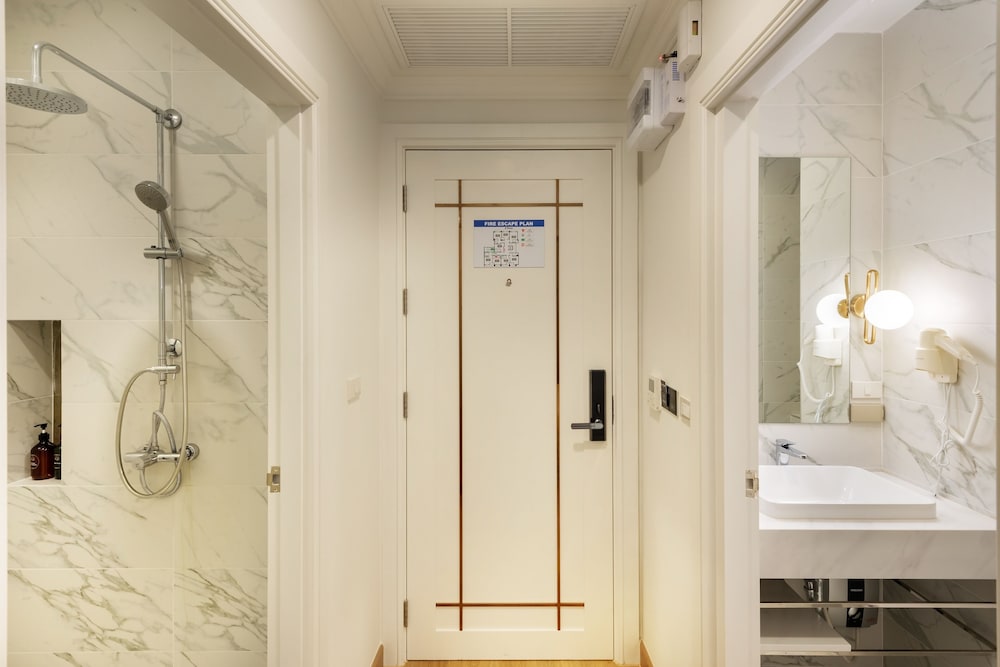 Фото Nine River Hotel