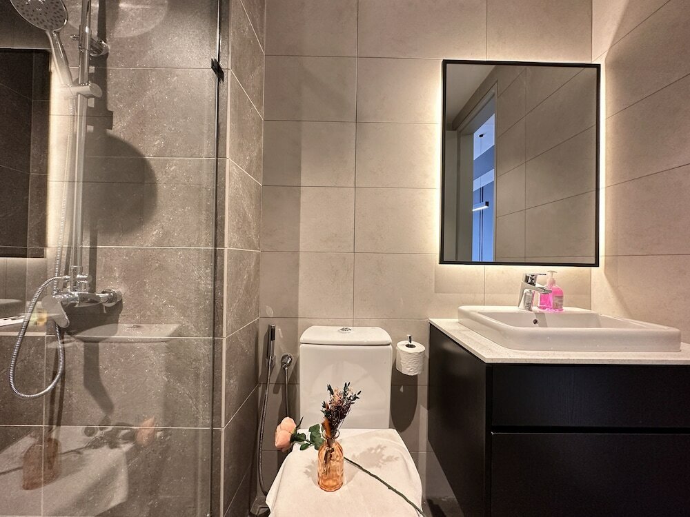 Фото Axon Residence Bukit Bintang by Luna