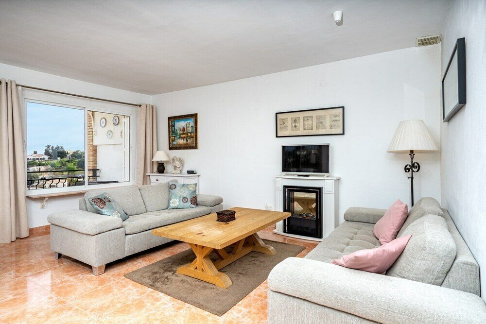 Фото Townhouse with Sea View in Benalmadena Ref 116