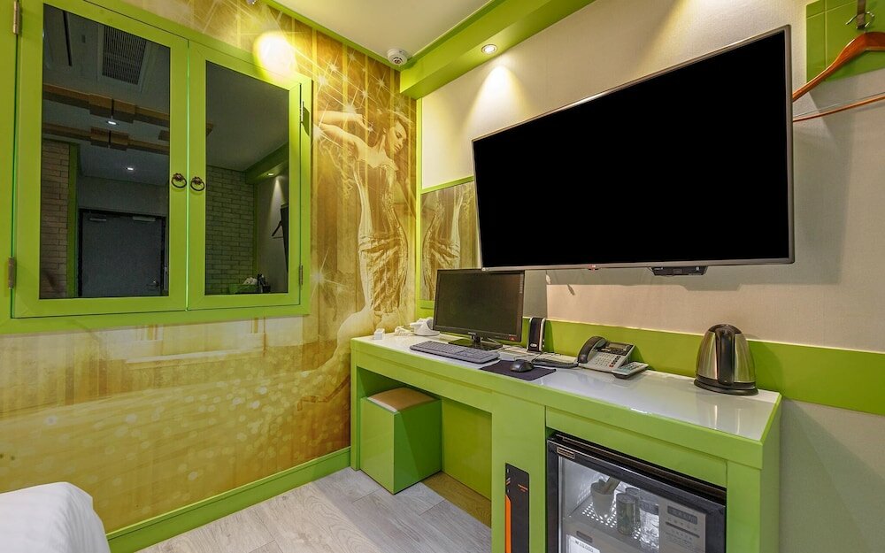 Фото Buan Gyeokpo Some Hotel