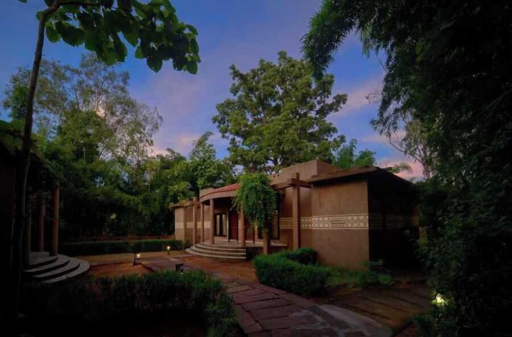 Фото Aranyak Resort Bandhavgarh