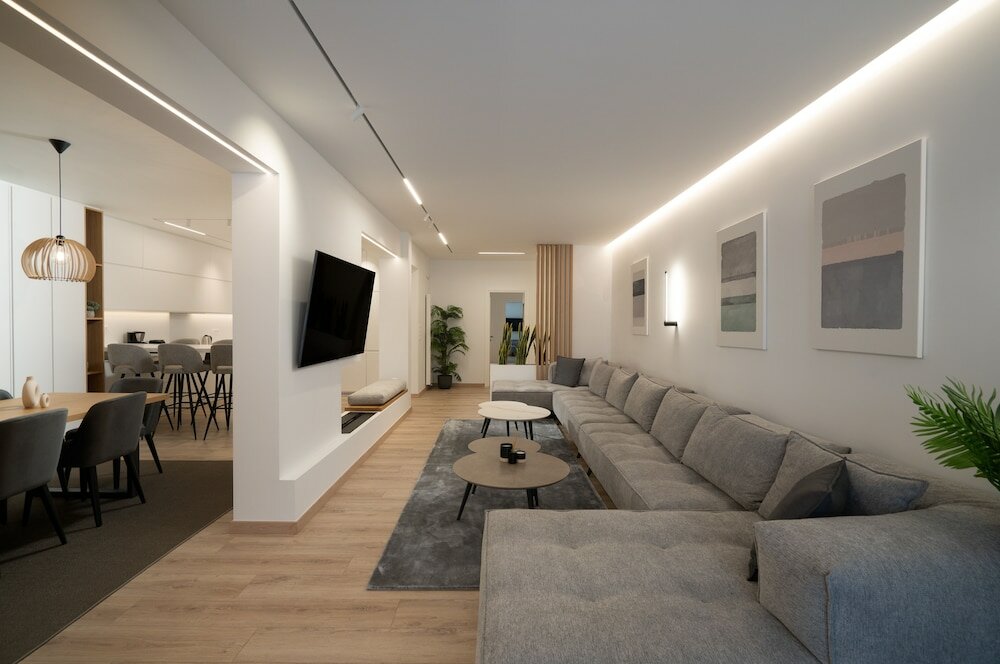 Фото Kolonaki Upscale 4 bdr Luxury apartment