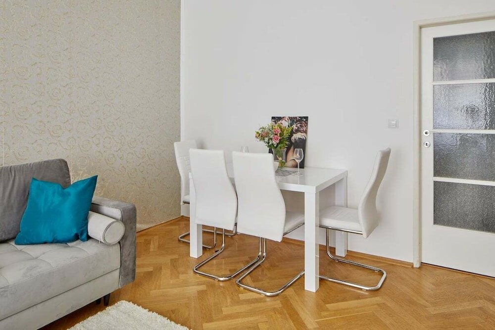 Фото Helen Homestay Flora