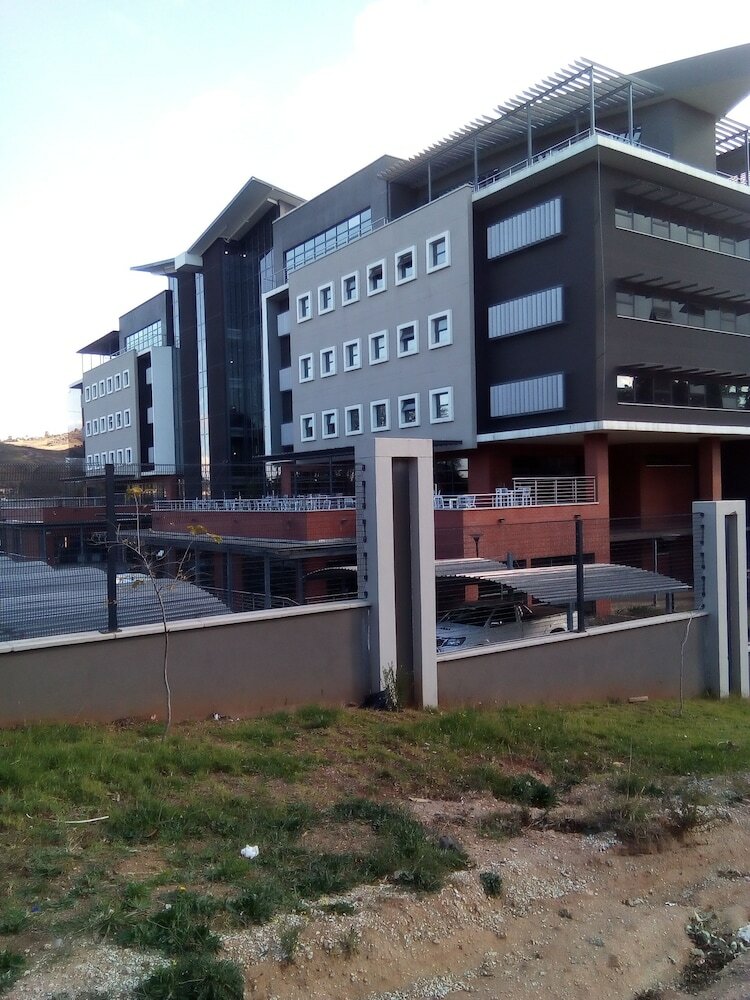 Фото отеля 1