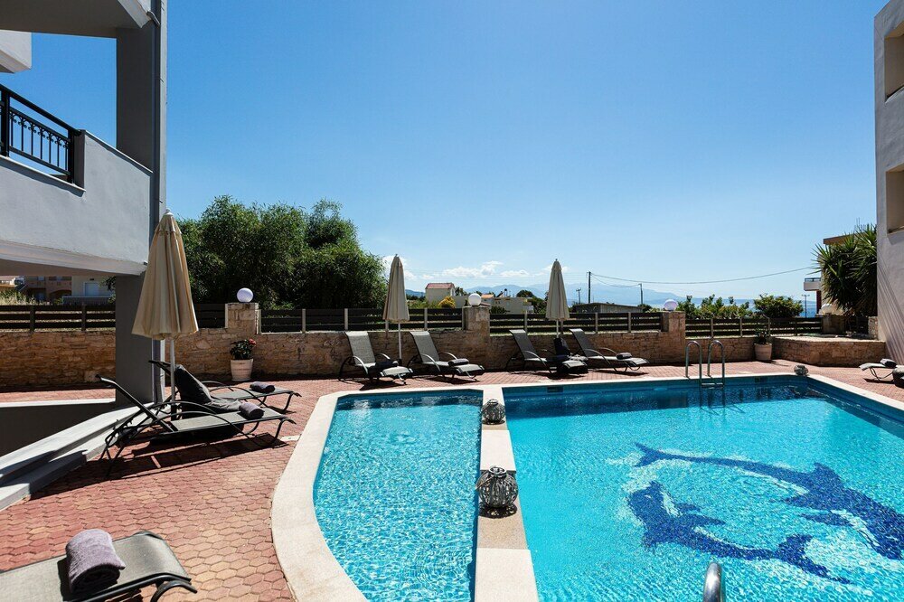 Фото Helena's Aparthotel