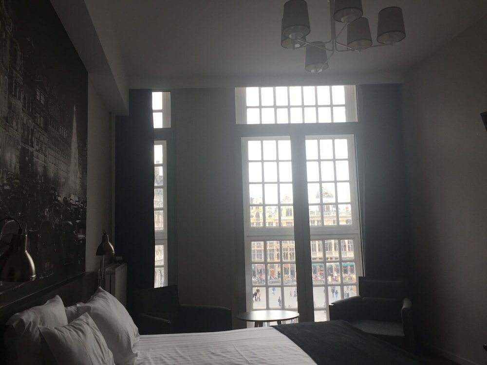 Фото Hotel Le Quinze Grand Place Brussels