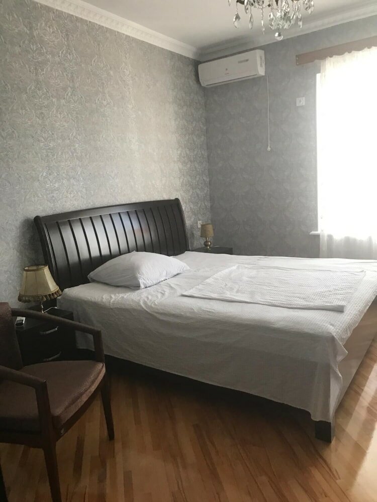 Фото Guest House TasuNia