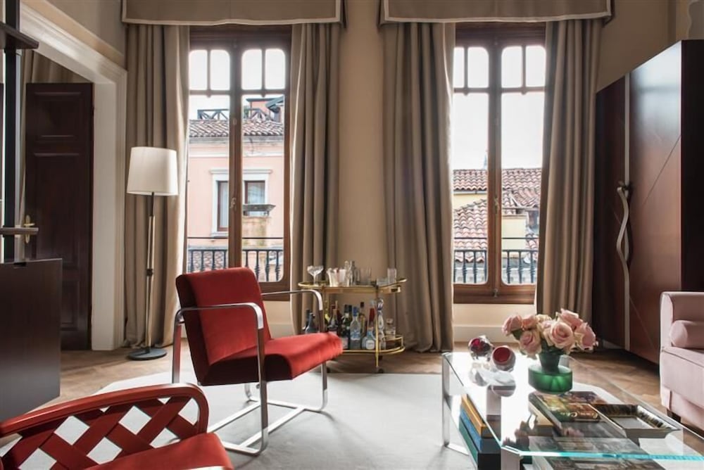 Фото Nolinski Venezia Evok Collection