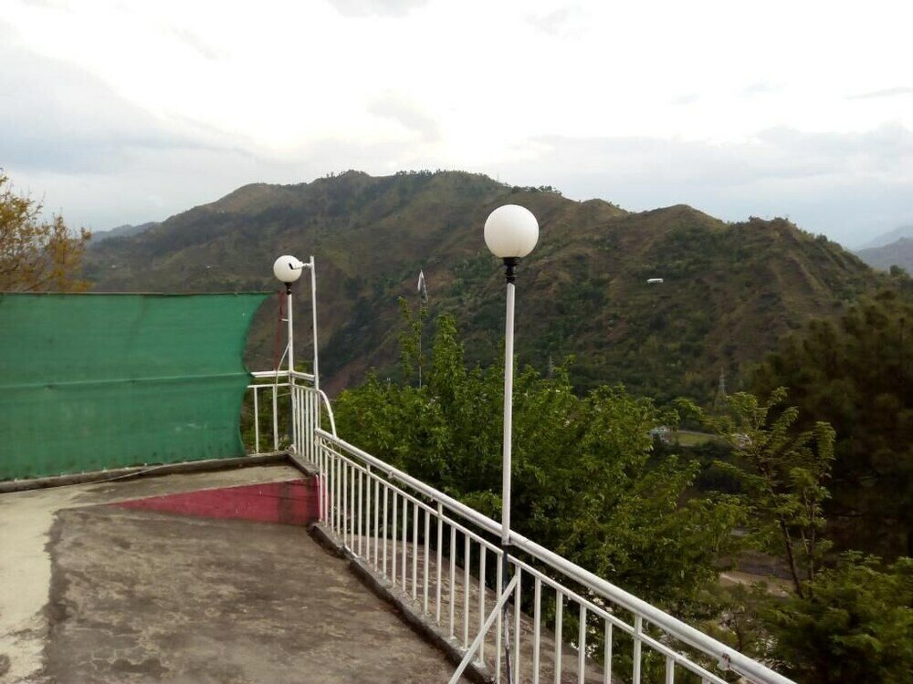 Фото HillBrow Guest House And Restaurant