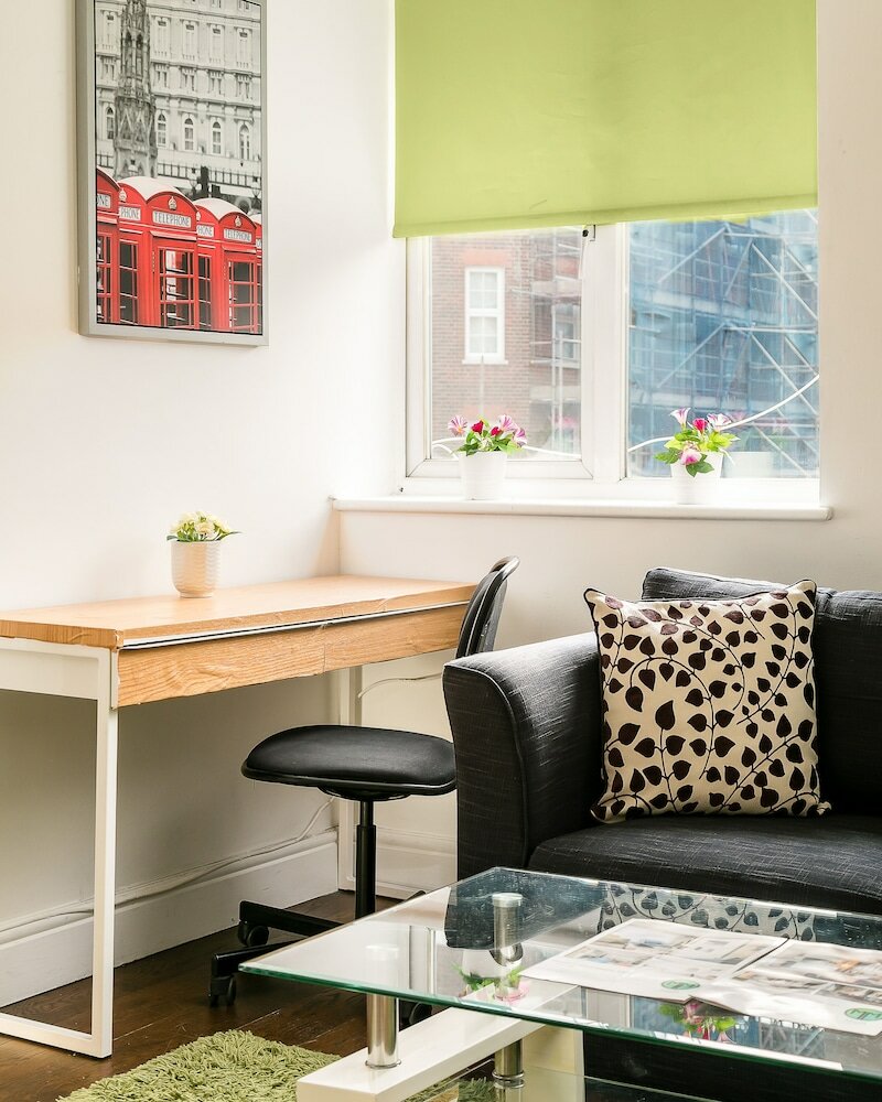 Фото Edgware Road Apartments