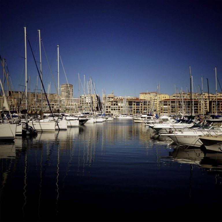 Фото B&b Hotel Marseille Centre Vieux Port