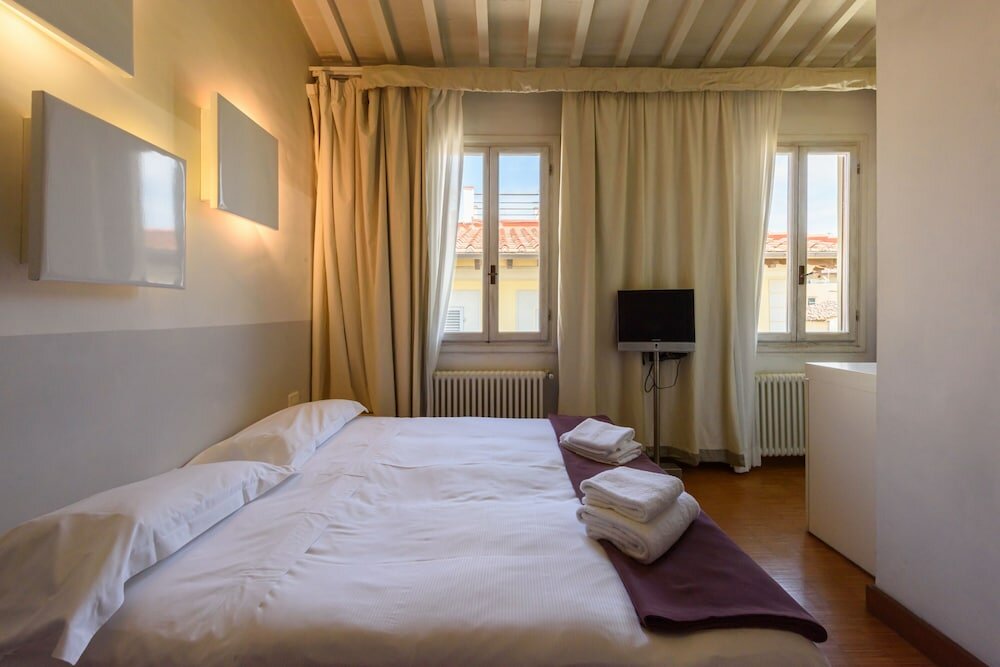 Фото Palazzotto Pitti