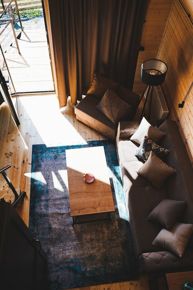 Фото Traveler's Cottage in Kazbegi