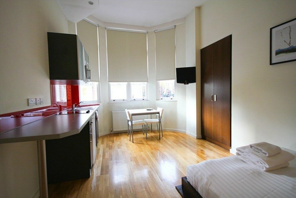 Фото St James House Serviced Apartments