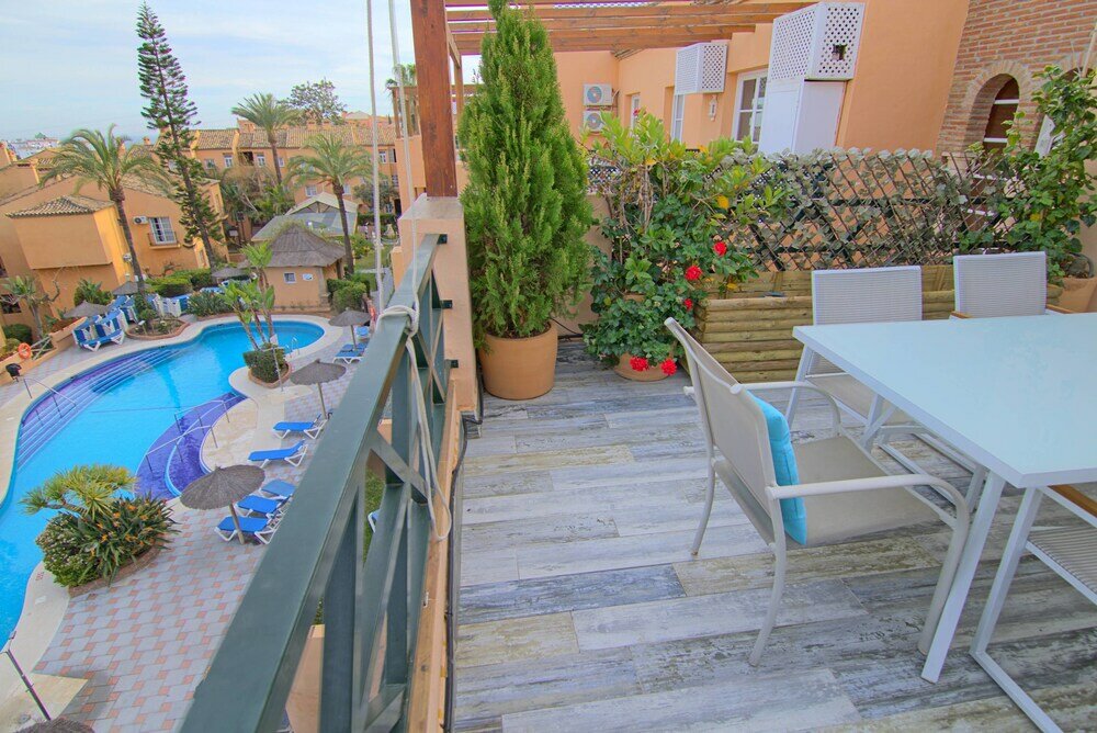 Фото Oasis de Riviera Apartment