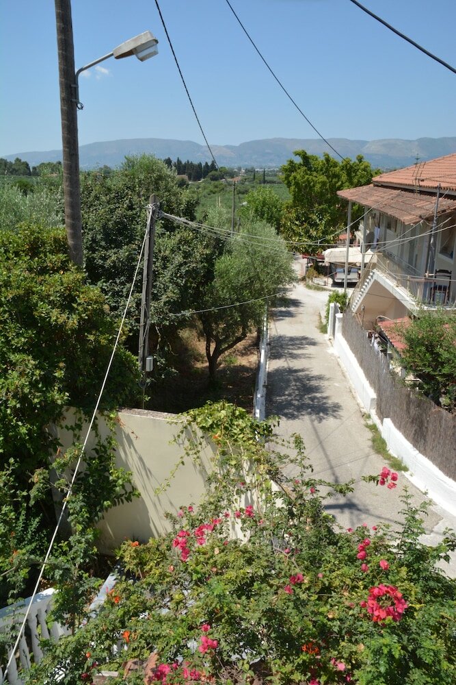 Фото Petros Giatras - Rooms