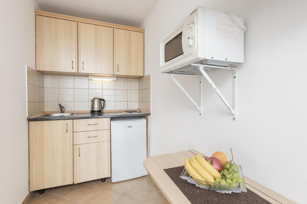 Фото Crystal Sky Apartments