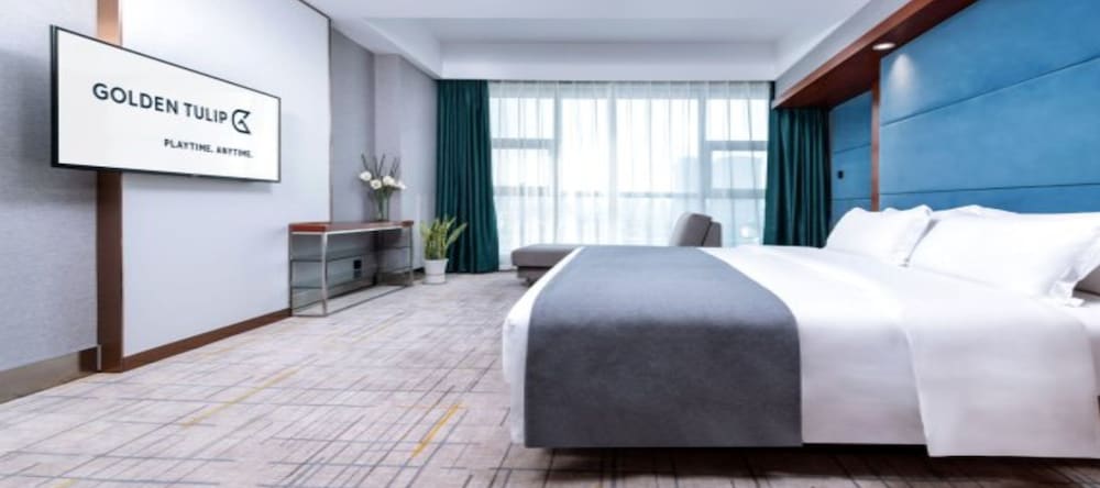 Фото Golden Tulip Wuhan Wangjiawan