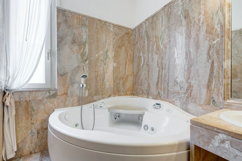 Фото Giulio Cesare Vatican Apartment