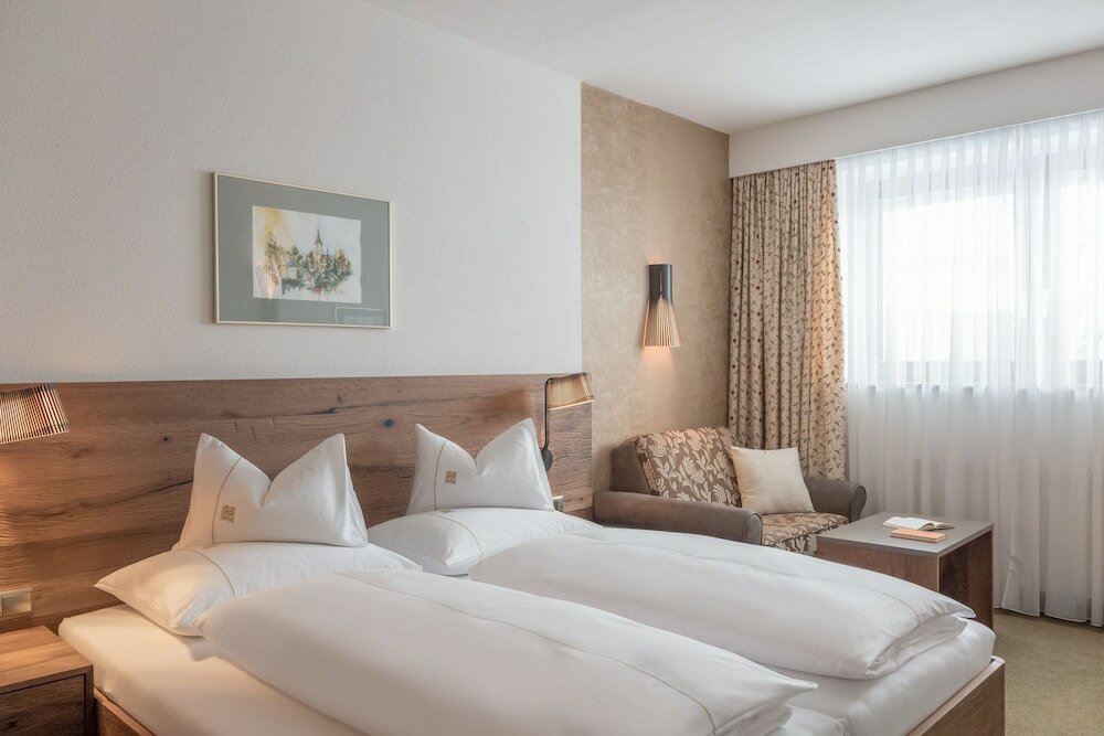 Фото Hotel Madeleine