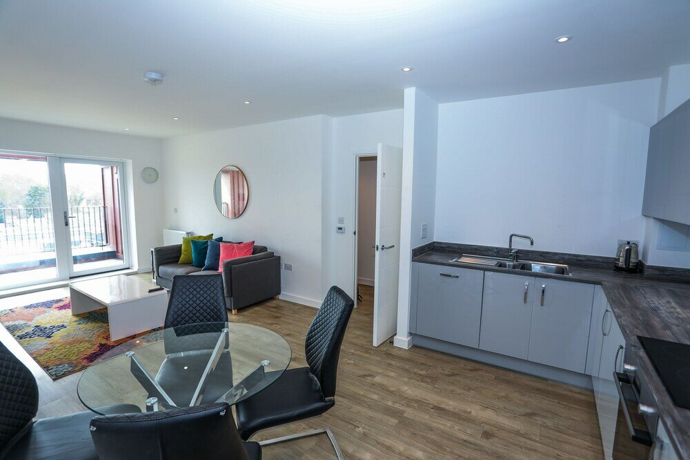 Фото Exquisite One Bed Apartment