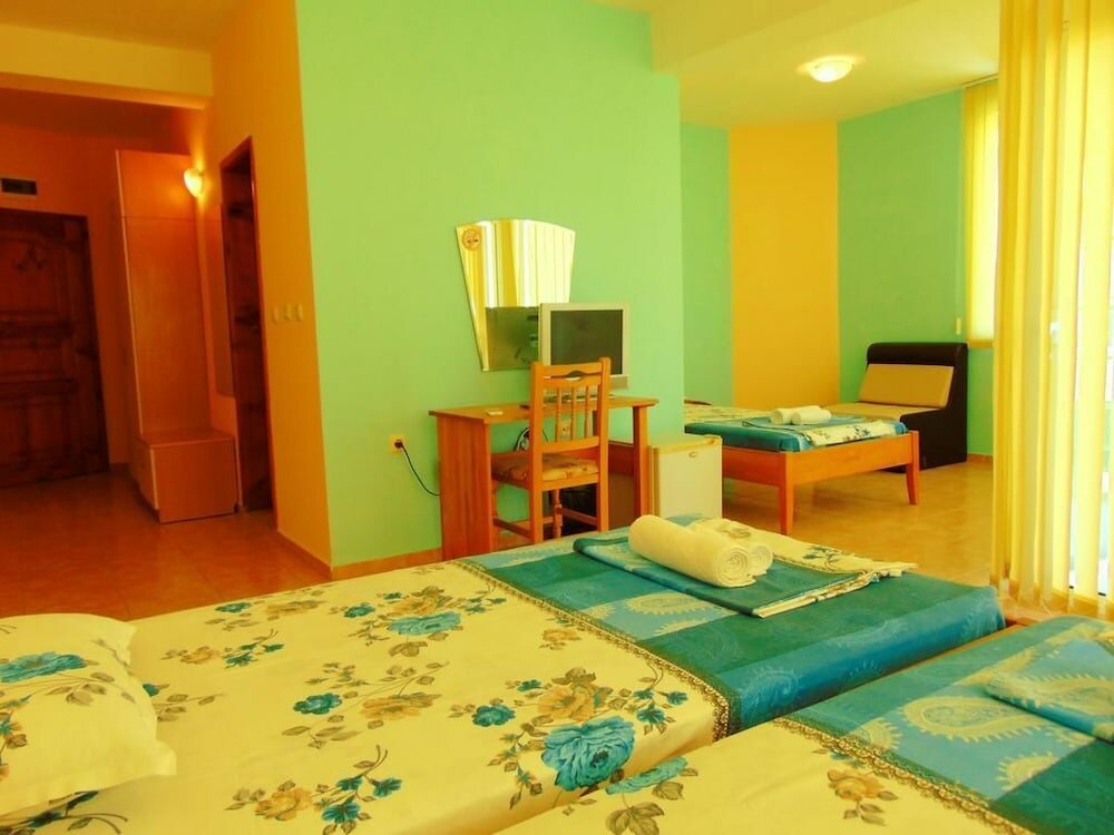 Фото Hotel Crystal