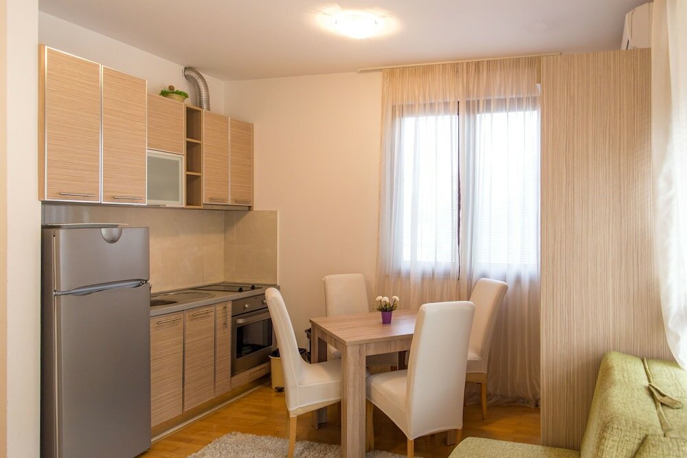 Фото Burcak Apartment