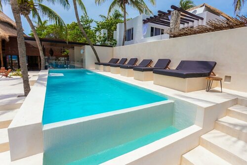 Гостиница Lotus Beach Hotel в Исла-Мухерес