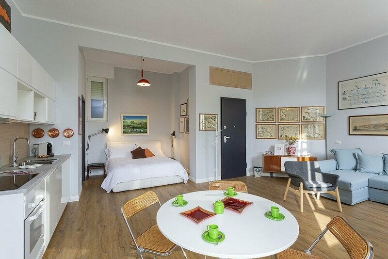 Апартаменты Modern Loft in the City Center