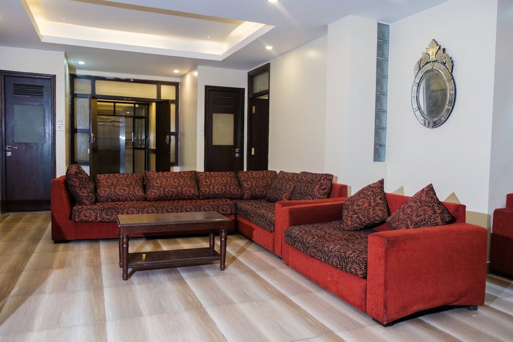 Фото Forbes Hotel and Apartment