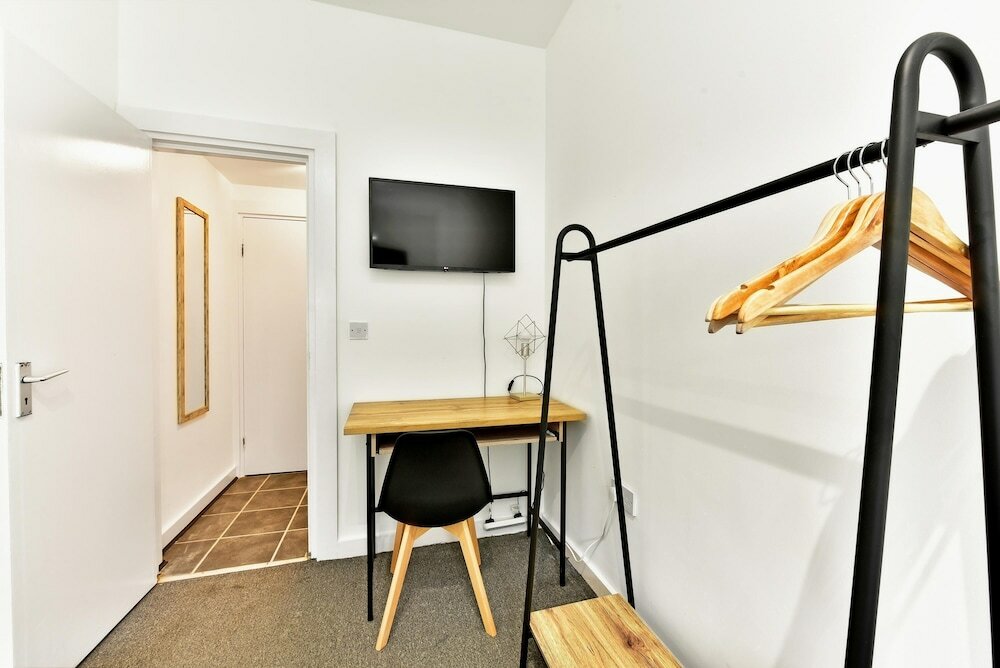 Фото West Ealing Svd Apt. - 2 Bedroom 2 Bath