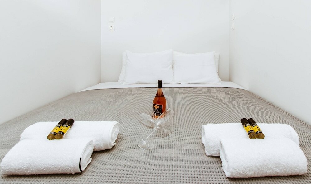 Фото Traditional Apartments Elafos