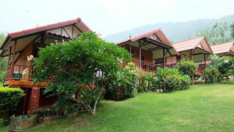 Гостиница Pooltrap Village Bungalow