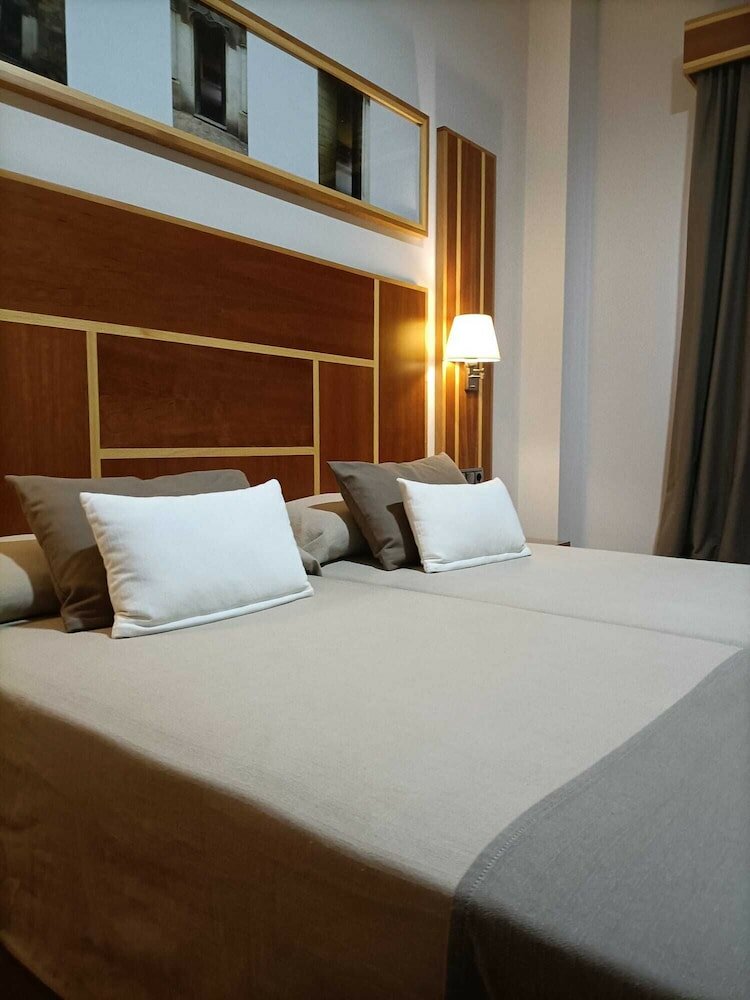 Фото Hotel Carmen