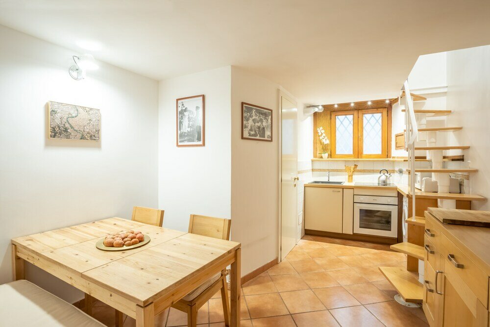 Фото Quiet and Cozy Trastevere Hideaway