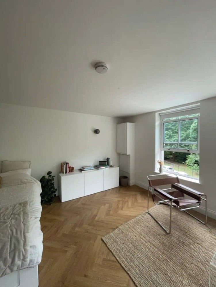 Фото Snug & Homely 1bd Studio Flat - Hackney!