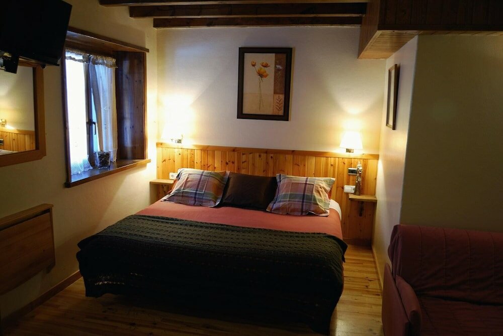 Фото Hostal El Bouquet