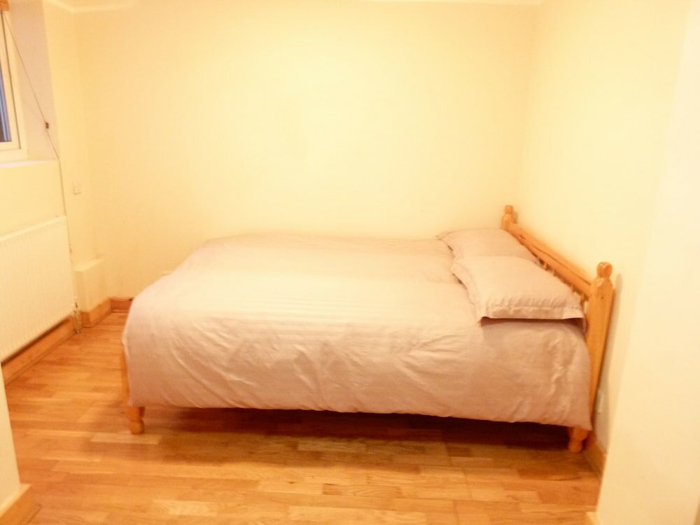 Фото Ss Property Hub - Family Apartment Kensington