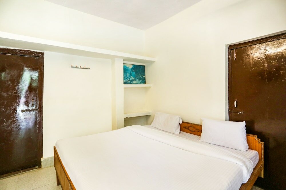 Фото Spot On 44566 Hotel Gautam Park