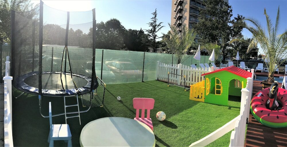 Фото Family Hotel Sunday