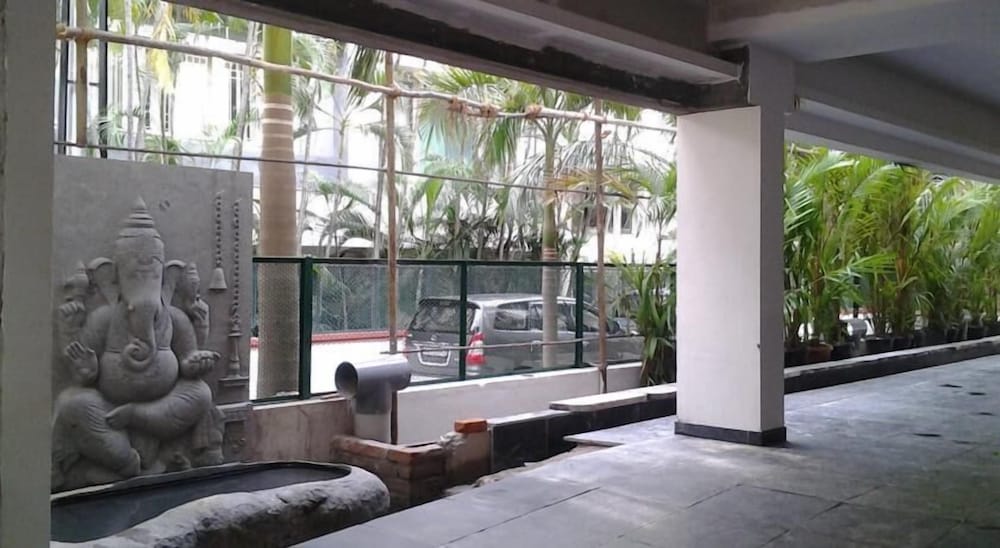 Фото Illam Hotel