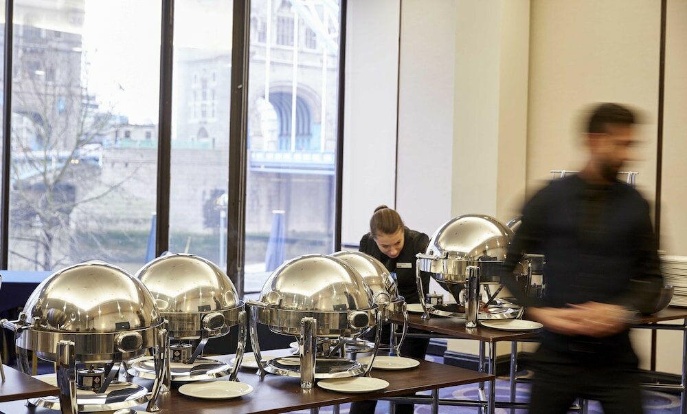 Фото The Tower Hotel