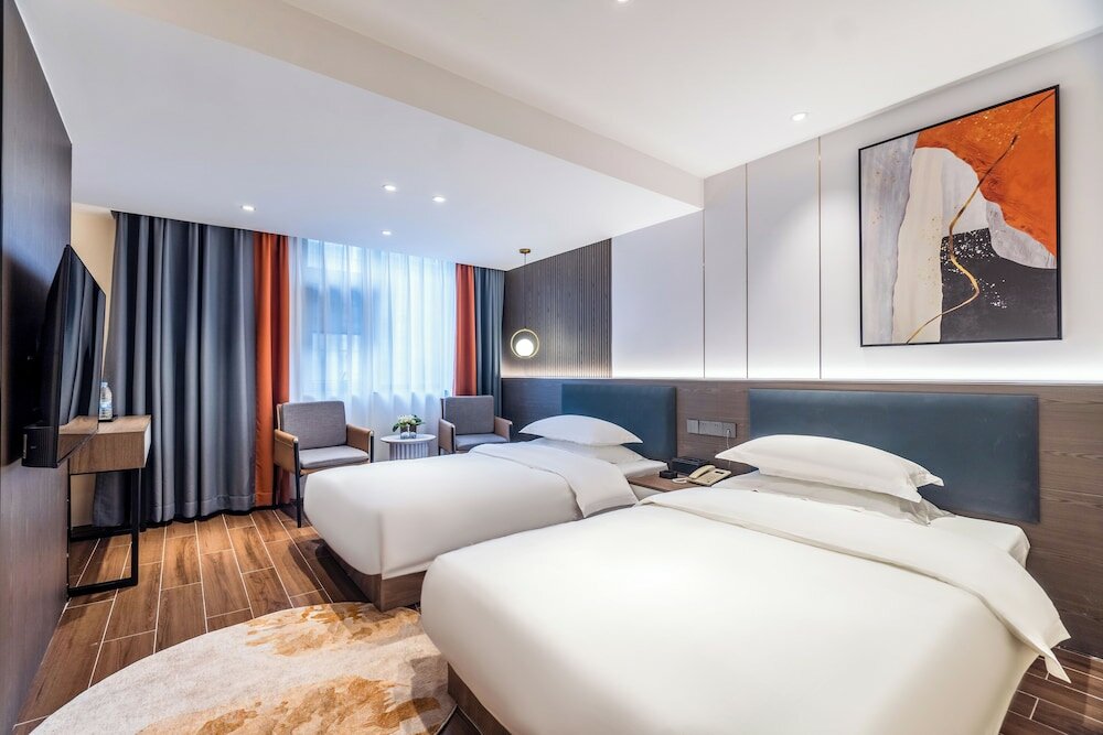 Фото Ruifeng Hotel Railway Station Store