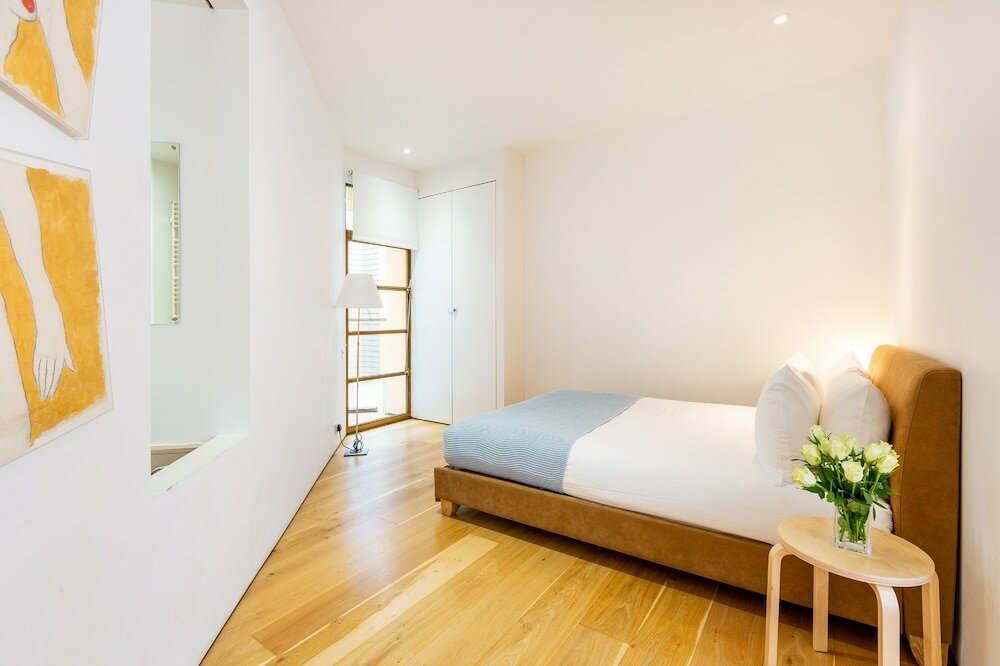 Фото Oxford Circus Apartments