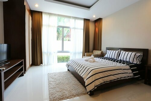 Гостиница AnB Pool Villa 3br Glass House in Pattaya